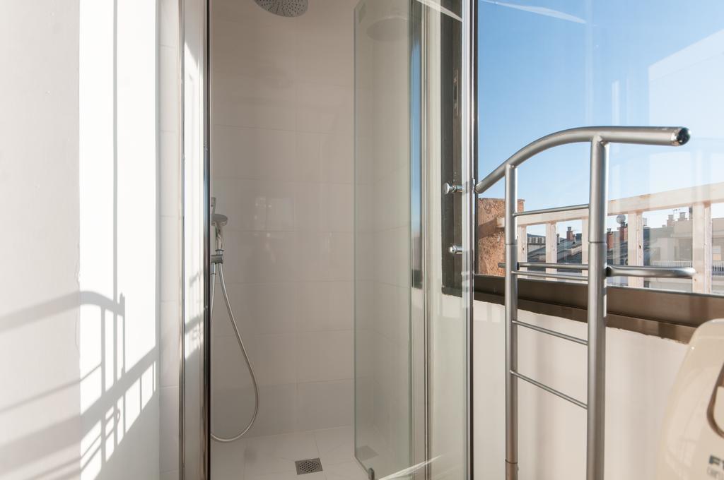 The Sky Dome Apartment Barcelona Room photo
