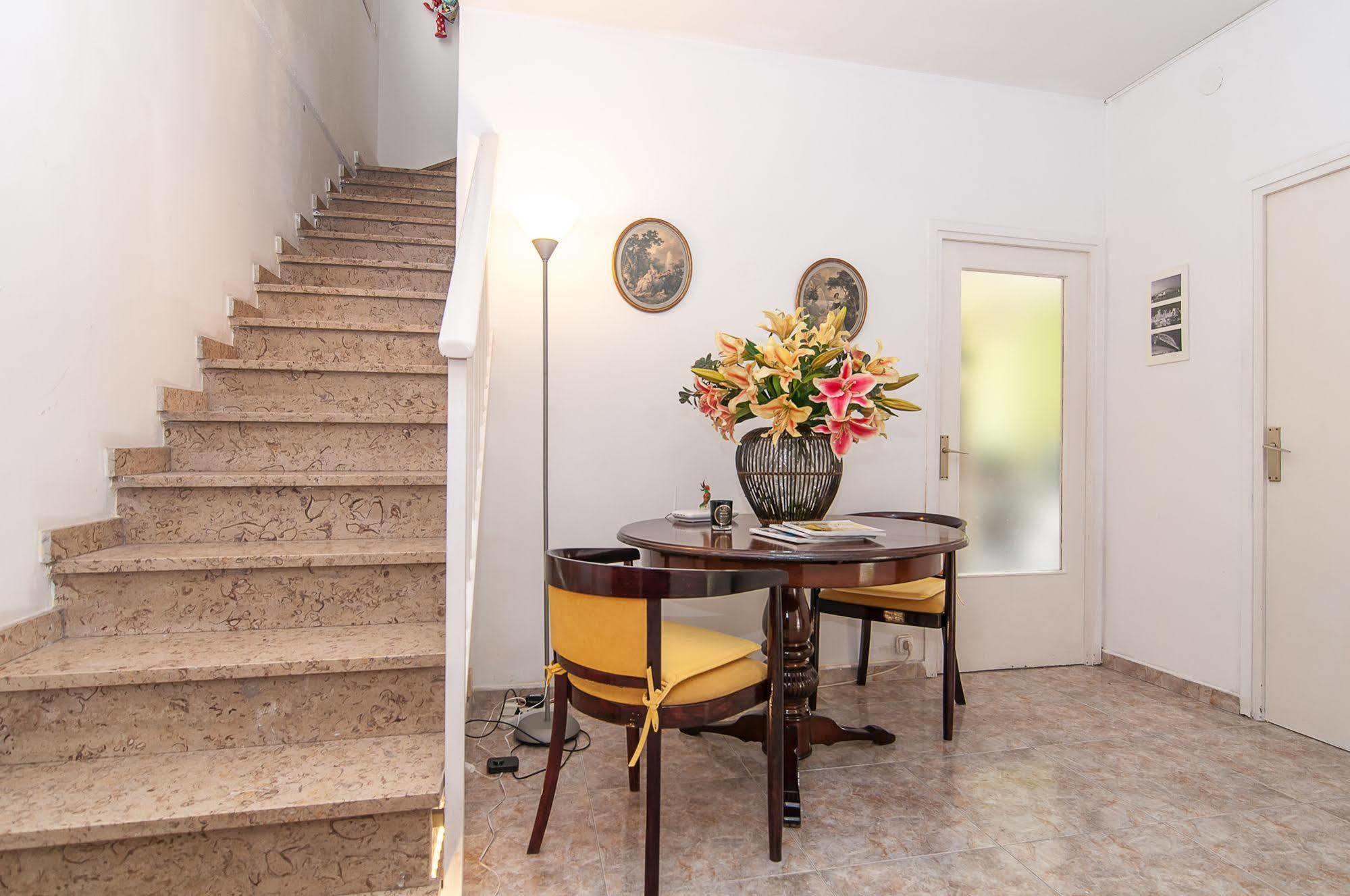 The Sky Dome Apartment Barcelona Exterior photo