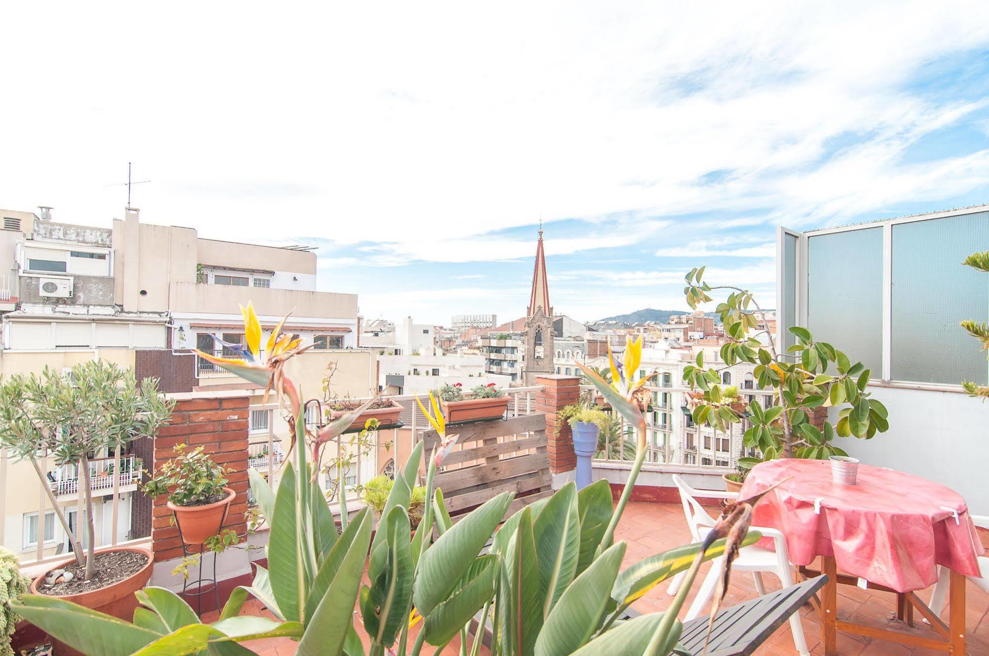 The Sky Dome Apartment Barcelona Exterior photo